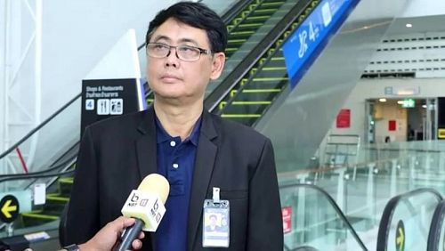Генеральный менеджер AOT Phuket Мончай Танод заверил, что все эскалаторы и лифты в аэропорту Пхукета безопасны. Фото: PR Phuket