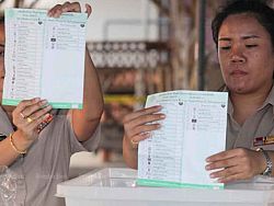 Выборы в Таиланде назначили на 14 мая