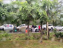 Пять автомобилей столкнулись на мокрой дороге на Пхукете