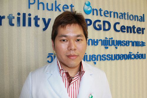 Специалист по лечению бесплодия в Phuket International Hospital Маноп Джантханатхан.