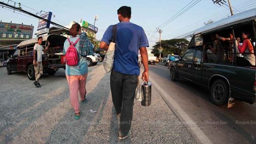 Кабмин одобрил выделение еще 1,9 трлн на помощь экономике и обществу. Фото: Bangkok Post