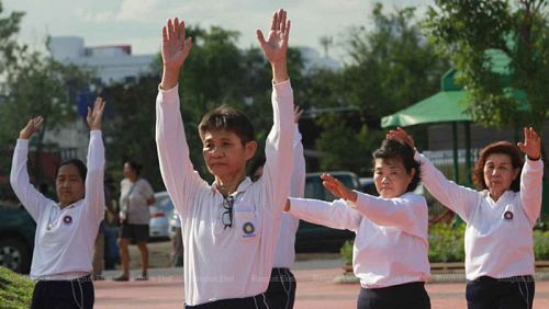С понедельника в общественных парках могут разрешить групповые занятия спортом. Фото: Bangkok Post