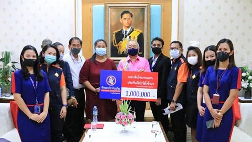 Дочь погибшей от COVID-19 жительницы Пхукета получила 1 млн по страховке. Фото: Phuket PR Department