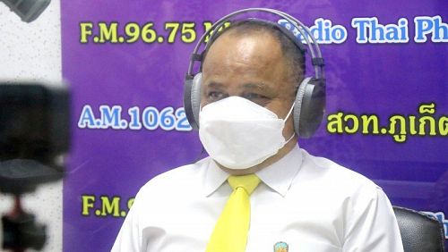 Губернатор Пхукета Наронг Вунсиеу. Фото: Radio Thailand Phuket