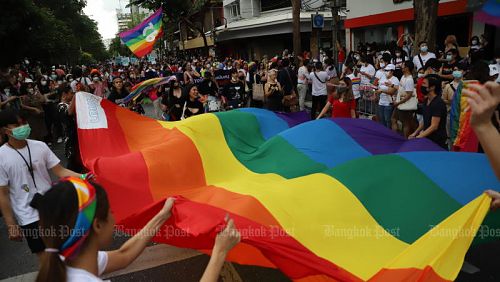 Акция в рамках Pride Month в Бангкоке. Фото: Wichan Charoenkiatpakul
