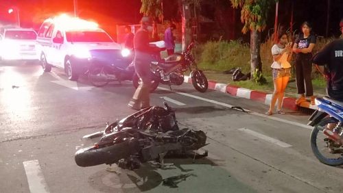 Мотоциклист погиб в дорожной аварии у моста Thepsrisin Bridge. Фото: Иккапоп Тхонгтуб