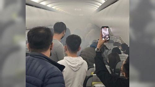 Рейс Scoot не смог вылететь в Сингапур из Тайваня из-за загоревшегося павербанка у одного из пассажиров. Фото: WangHauYu / Facebook.com