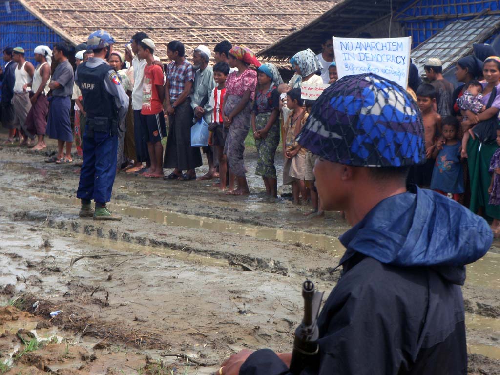 Вооруженный конфликт в Мьянме докатился до Янгона