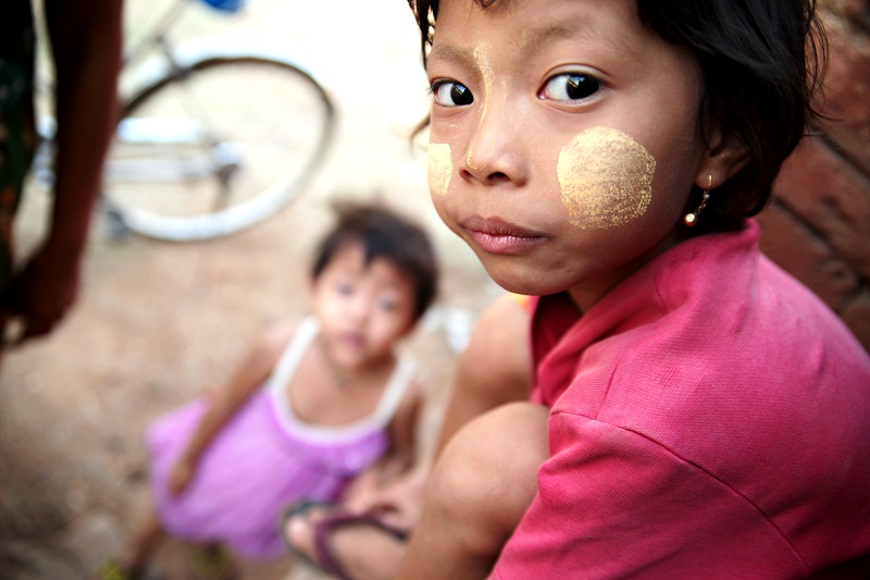 Девочка в Багане, Мьянма.