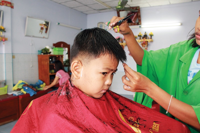 Во многих парикмахерских Пхукета среда – почти официальный выходной. Тайцы в этот день стараются не стричься.
