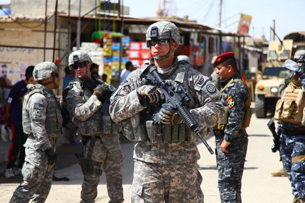 США возвращают военных в Багдад
