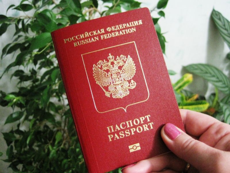 Имена и фамилии в загранпаспортах россиян будут писать по-новому