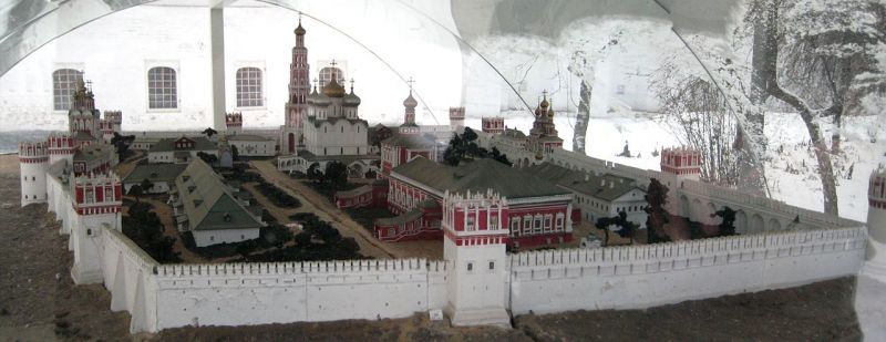В Москве загорелся Новодевичий монастырь