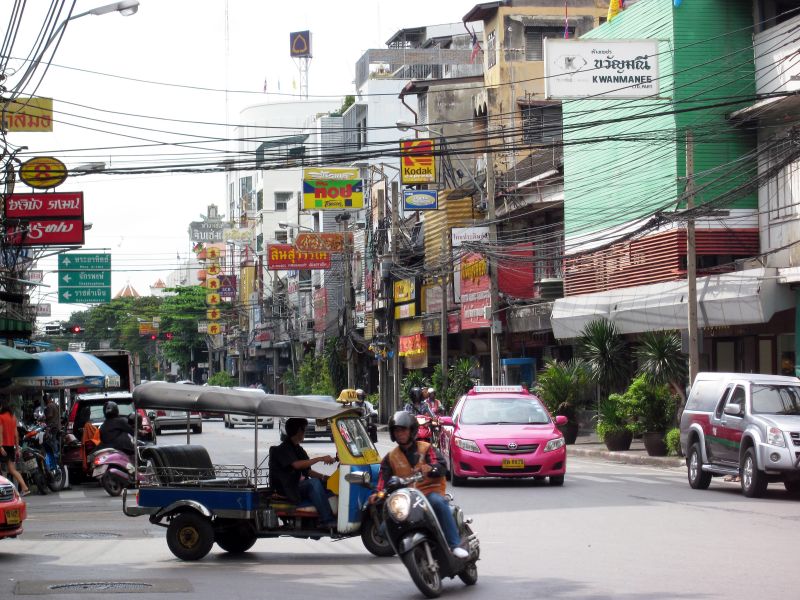 Тайские приметы: Почему тайцы боятся перекрестков трех дорог