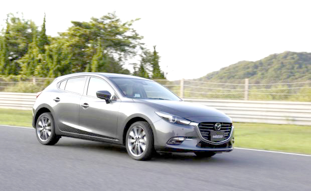 Новую Mazda 3 с системой GVC ждут в Таиланде до конца года