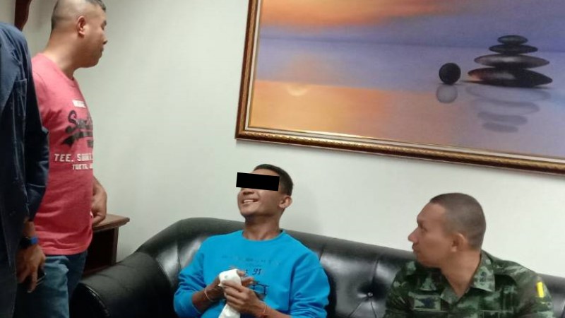 Чартчай Думчуа дает показания в полицейском участке Патонга. Фото: Полиция Патонга