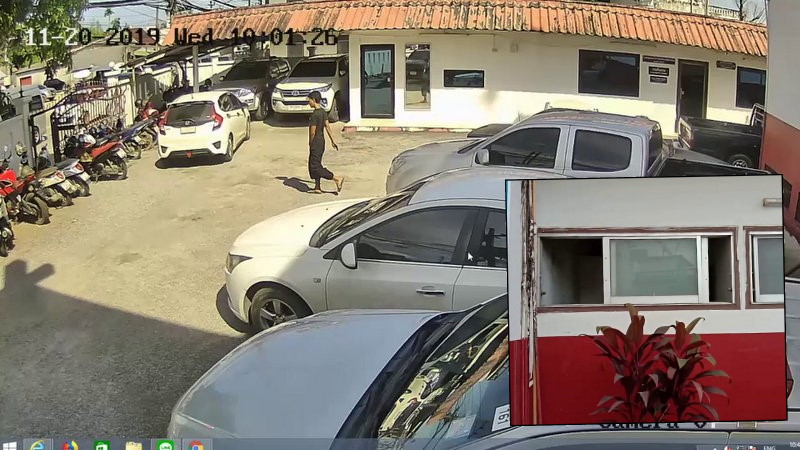 Задержанный сбежал из полицейского участка Чернг-Талей через незапертое окно туалета. Фото: Иккапоп Тхонгтуб