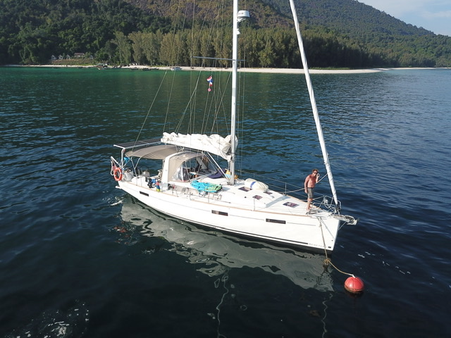 Oceanis 41 2015, лодка как новая