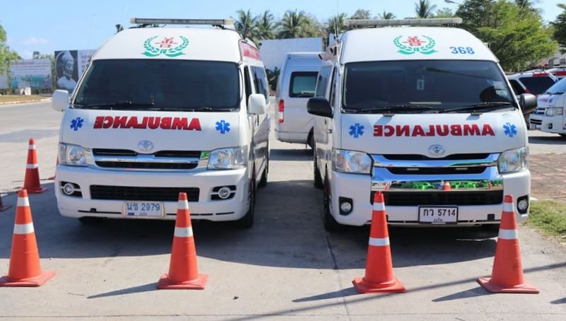 Штат спасателей в новом центре – пять человек, в распоряжении парамедиков имеются два автомобиля скорой помощи. Фото: Phuket PR Department