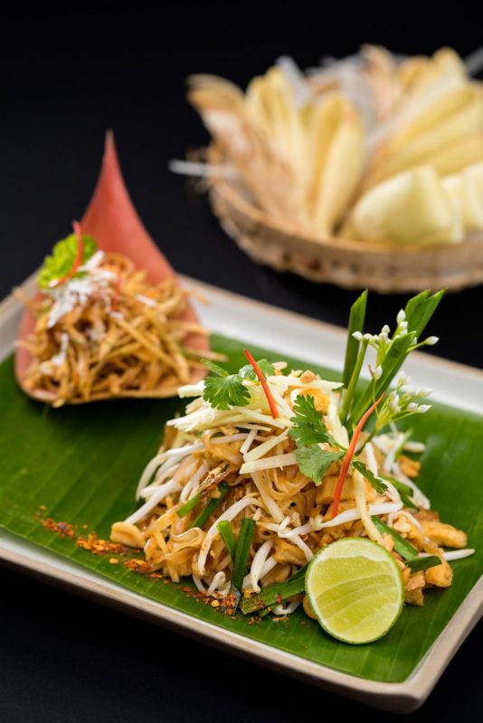 Аутентичные тайские рецепты с инновационными нюансами – это и есть кредо ресторана Saffron и его шеф-повара Гая.