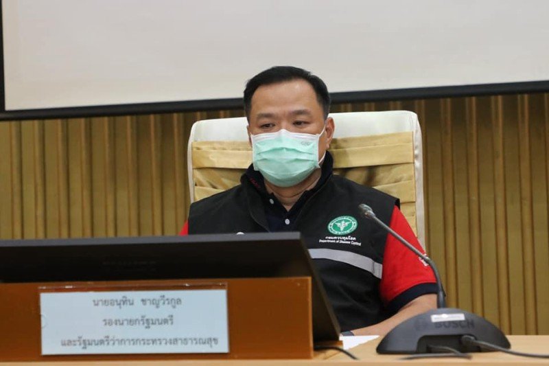 Глава Минздрава Анутин Чарнвиракун. Фото: PR Phuket
