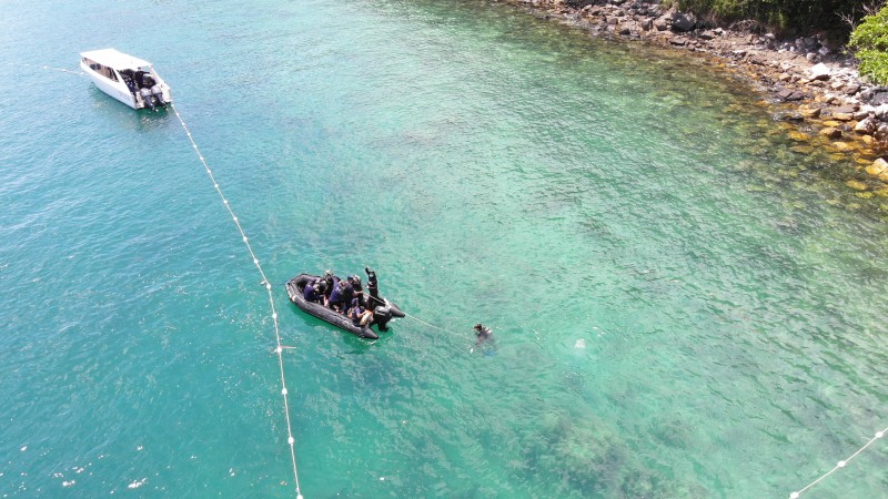 Бак из-под гидразина нашли в море недалеко от Пхукета. Фото: ВМФ Таиланда