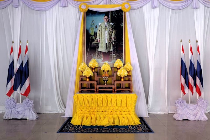 Пхукет почтил память Рамы IX. Фото: PR Phuket