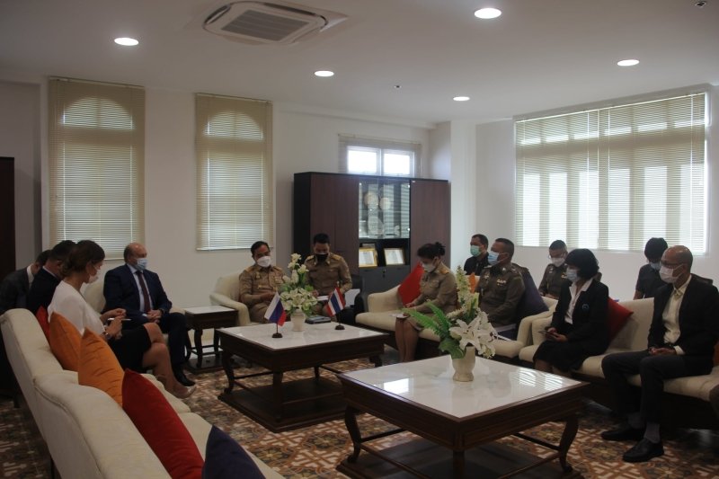 Евгений Томихин встретился с вице-губернаторо Пичетом Панапонгом. Фото: PR Phuket
