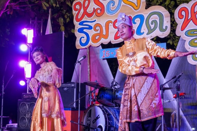 Очередная ярмарка Roi Rim Lay прошла на Пхукете. Фото: PR Rawai