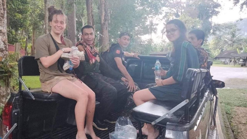 Британские туристки провели ночь в джунглях нацпарка, но все закончилось хорошо. Фото: Supapong Chaolan / Bangkok Post
