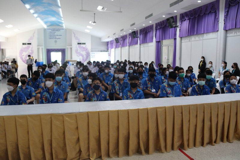 На Пхукете началась нацеленная на школьников кампания «Онлайн-опасности более опасны, чем вы думаете». Реализует ее Суд по делам семьи и детей. Фото: PR Phuket