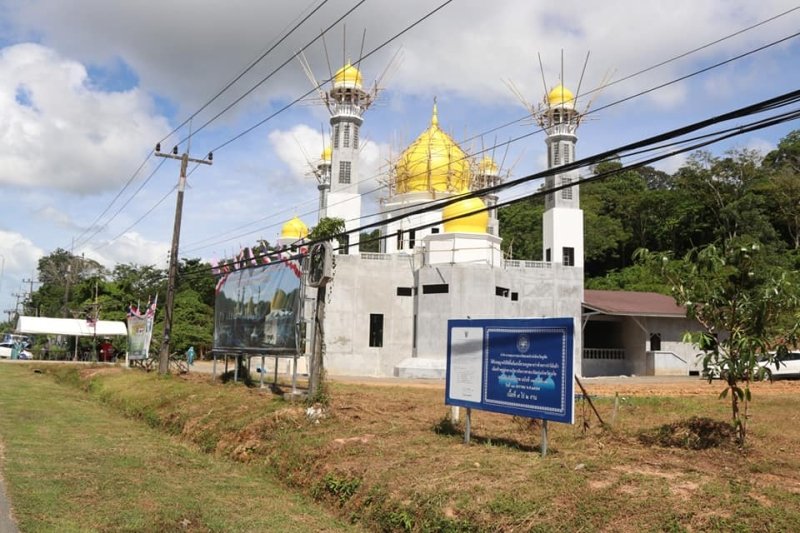 Строительство Центральной мечети на дороге к аэропорту. Фото: PR Phuket