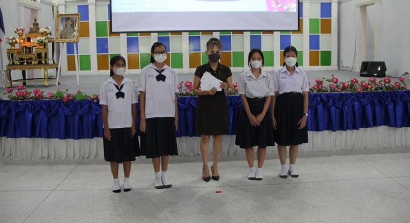 Вручение стипендий в школе Satree Phuket School. Фото: PR Phuket
