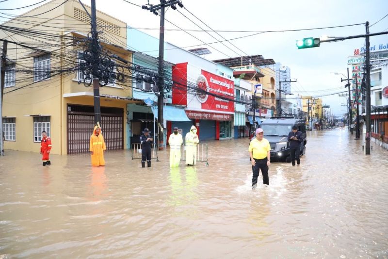 Ночные осадки 16 октября вызвали наводнения по всему Пхукету. Фото: Phuket City Municipality
