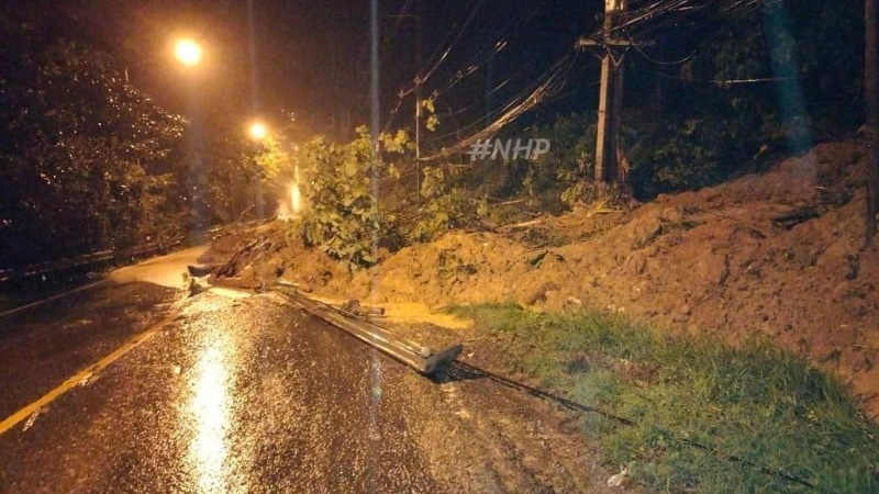 Дожди в ночь с 30 на 31 октября спровоцировали локальные наводнения на Пхукете и минимум один обвал грунта. Фото: Phuket Info Center