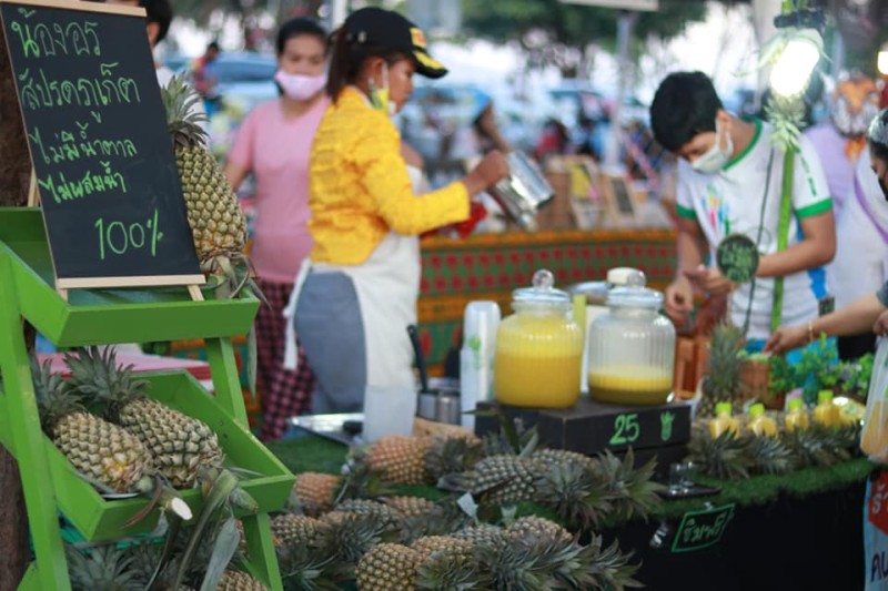 Пхукетские ананасы на фестивале Roy Rim Lay в 2021 году. Фото: PR Phuket