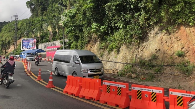 Дорогу Кату-Патонг открыли для движения утром 16 ноября. Фото: Phuket Info Center