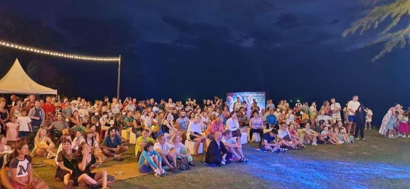 «Джаз на пляже» с участием Игоря Бутмана и его коллектива в Кароне. Фото: Phuket Info Center