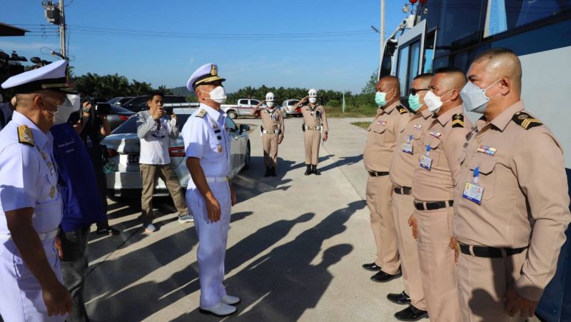 Поиски пропавших моряков с затонувшего корвета продолжаются в Таиланде