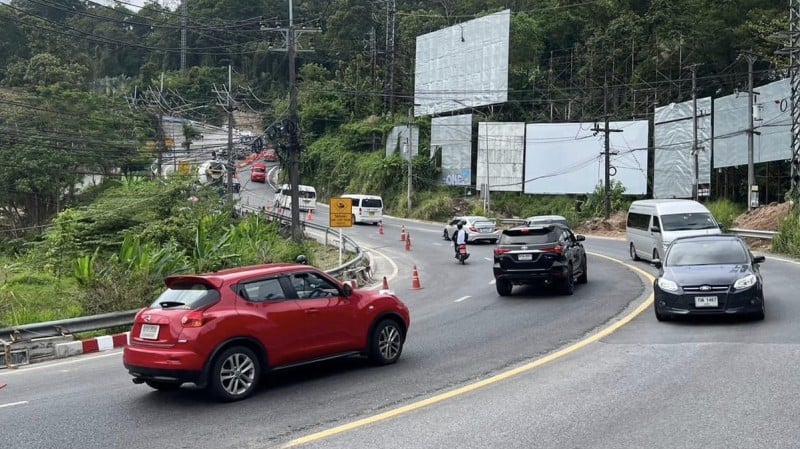 Дорога из Кату в Патонг восстановлена. Движение открыто для любого транспорта в обоих направлениях. Фото: PR Phuket