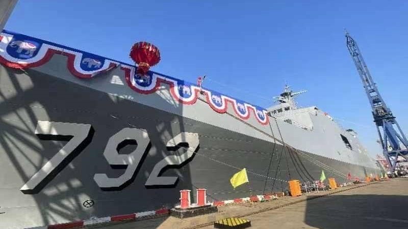 Слон Его Величества. Новый корабль ВМФ Таиланда получил имя HTMS Chang