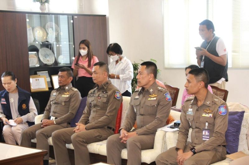 Полиция Пхукета на встрече с консулом Китая. Фото: PR Phuket