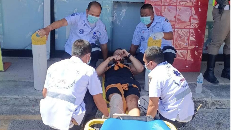 Россиянин пострадал в дорожной аварии в Раваи. Фото: Phuket OrBorJor