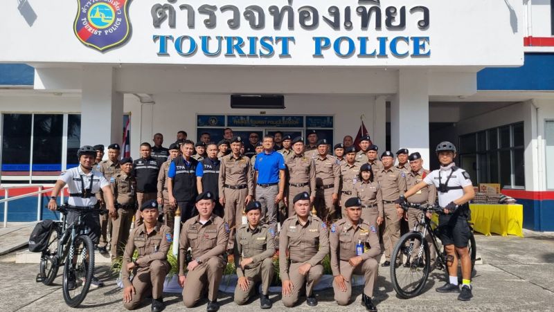 Генерал-лейтенант Сукхун Проммайон в штабе турполиции Пхукета. Фото: Phuket Tourist Police