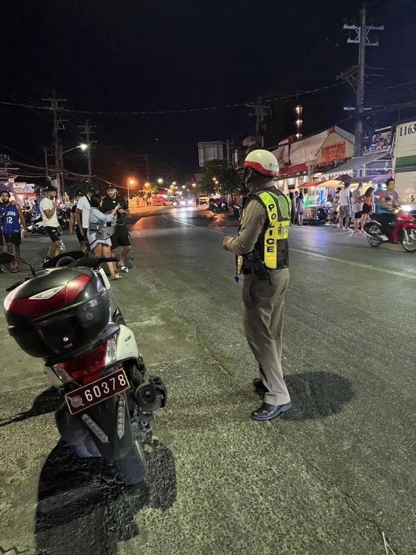 Новый рейд против мотоциклистов-нарушителей прошел в Патонге. Впрочем, он явно был менее масштабным, чем три недели назад. Фото: Полиция Патонга