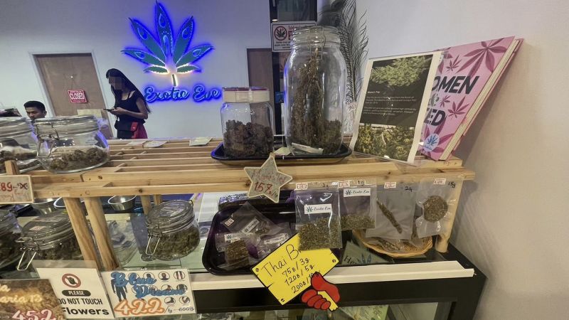 Японка арестована за торговлю марихуаной на Самуи