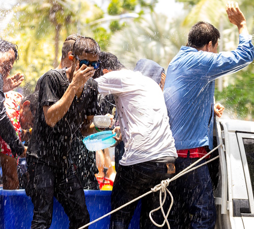 Празднование Сонгкрана на Пхукете до коронавируса. Фото: Phuket Photographer / Flickr