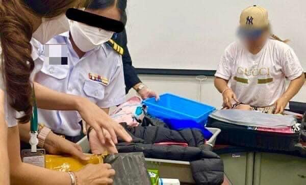 В аэропорту Пхукета задержали тайскую гражданку с 2,35 кг кокаина в багаже. Фото: ONCB