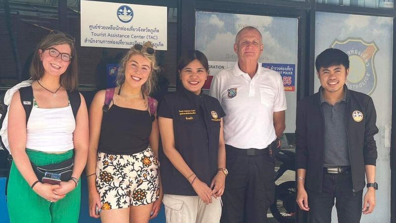 Туристки вернули забытую в такси сумочку с паспортом и деньгами. Фото: TAC Phuket