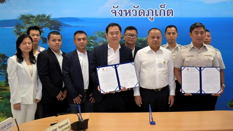 Подписание меморандума о труде заключенных на верфи Roeng Varee. Фото: PR Phuket